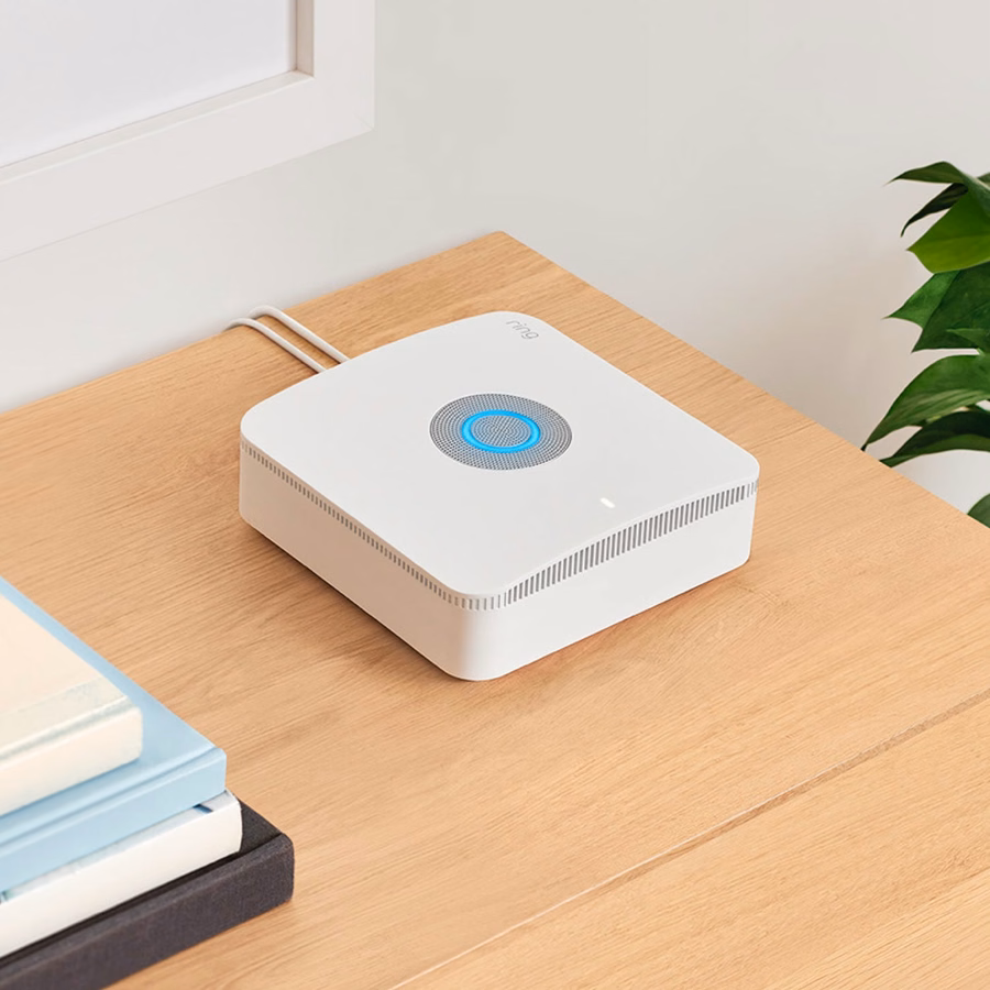 Zestaw alarmowy Pro Security, 8-elementowy z wbudowanym routerem eero Wi-Fi 6